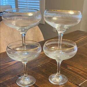 Elegant Gold Rimmed Glass Coupe Set